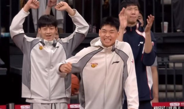 世界杯赛程-最新消息！CBA暴力双能卫坑惨杜锋，朱芳雨有望捡漏“得分机器”