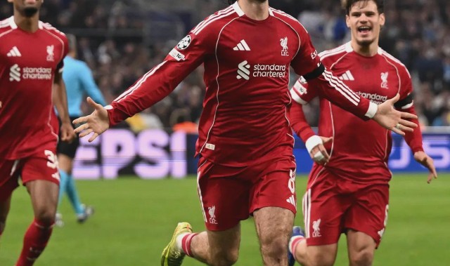 足球新闻-3-0大胜马赛还不行？利物浦部分球迷直言，赢了个“寂寞”！